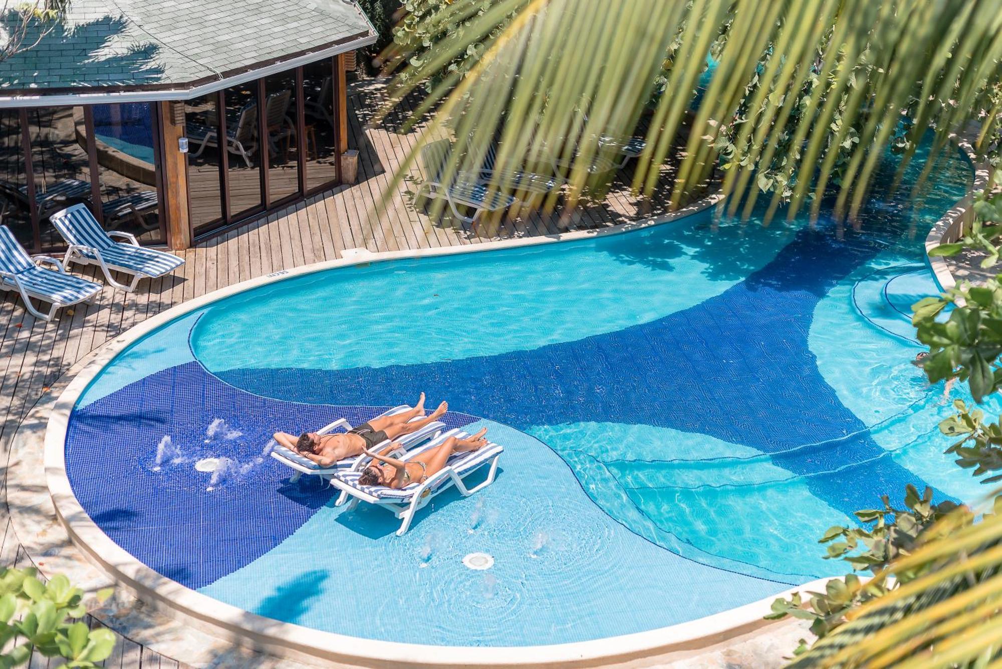 Paradise Beach Hotel & Resort West Bay Zewnętrze zdjęcie