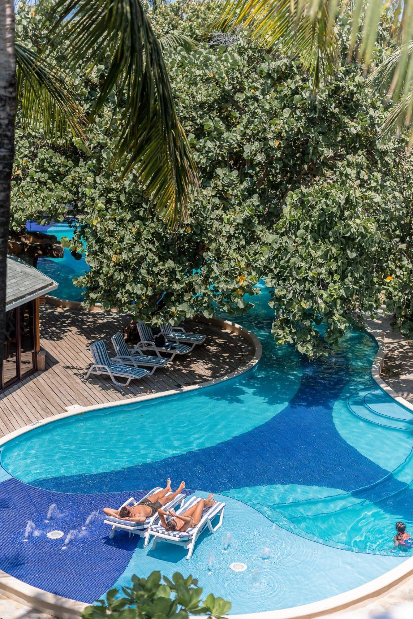 Paradise Beach Hotel & Resort West Bay Zewnętrze zdjęcie
