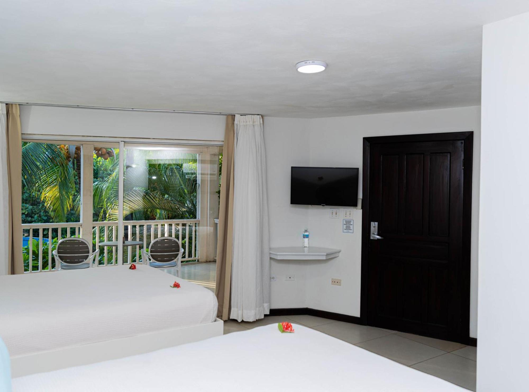 Paradise Beach Hotel & Resort West Bay Pokój zdjęcie